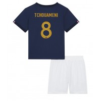 Billiga Frankrike Aurelien Tchouameni #8 Barnkläder Hemma fotbollskläder till baby VM 2022 Kortärmad (+ Korta byxor)